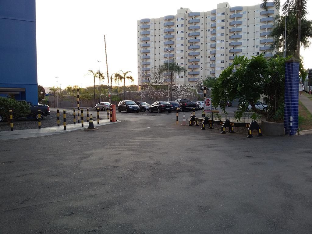 Golden Dolphin Roberto Imoveis Caldas Novas