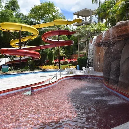 Golden Dolphin Roberto Imoveis Caldas Novas Exterior photo