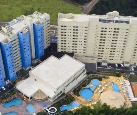Golden Dolphin Roberto Imoveis Caldas Novas Exterior photo